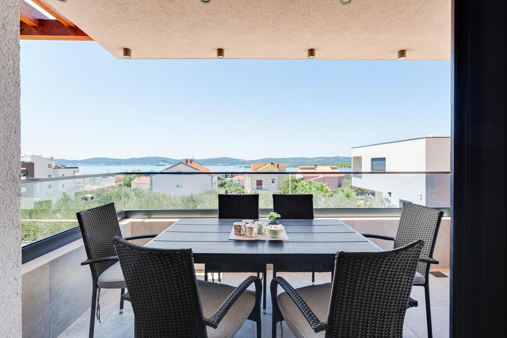 Sea Bay View Apartment - Appartement Avec Piscine Et Magnifique Vue Sur Mer Sveti Filip i Jakov Bagian luar foto